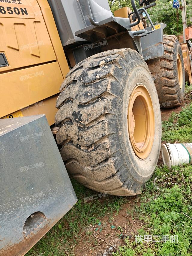 右后輪(行走機(jī)構(gòu)) 右后輪(行走機(jī)構(gòu))