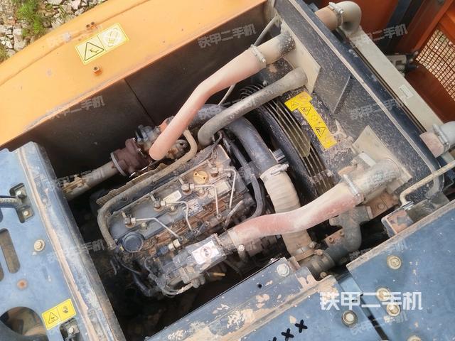 發(fā)動機(jī)整體俯視(整機(jī)外觀) 發(fā)動機(jī)整體俯視(整機(jī)外觀)