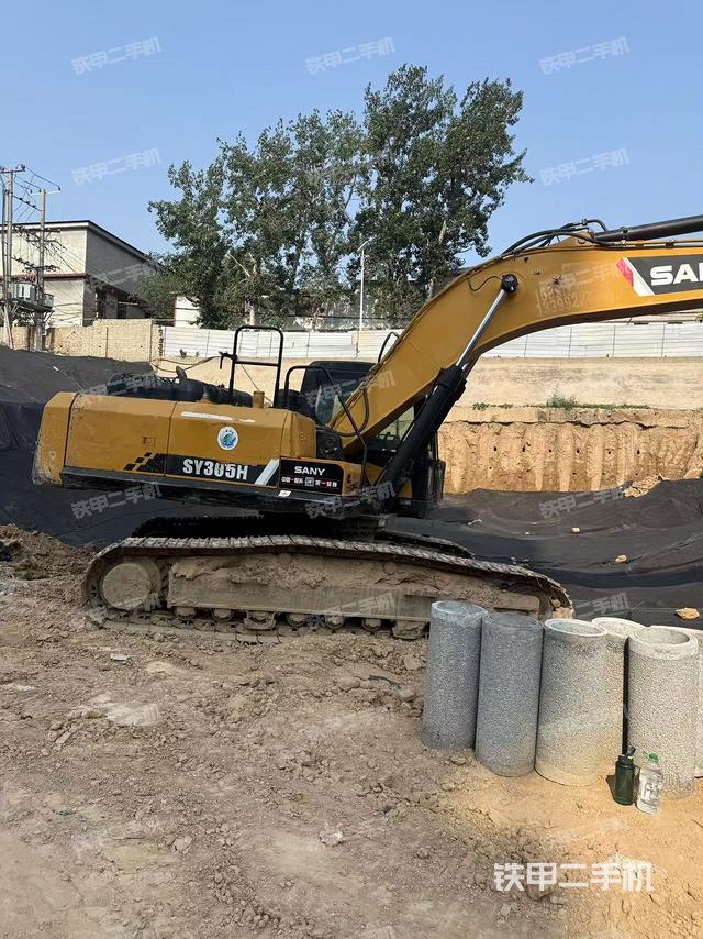 整機右后45°(整機外觀) 整機右后45°(整機外觀)