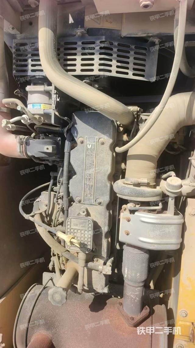 发动机整体俯视(整机外观) 发动机整体俯视(整机外观)