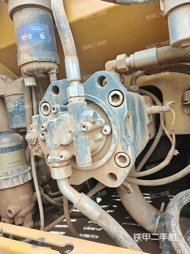 液压泵斜45 左(大件舱室) 液压泵斜45 左(大件舱室)