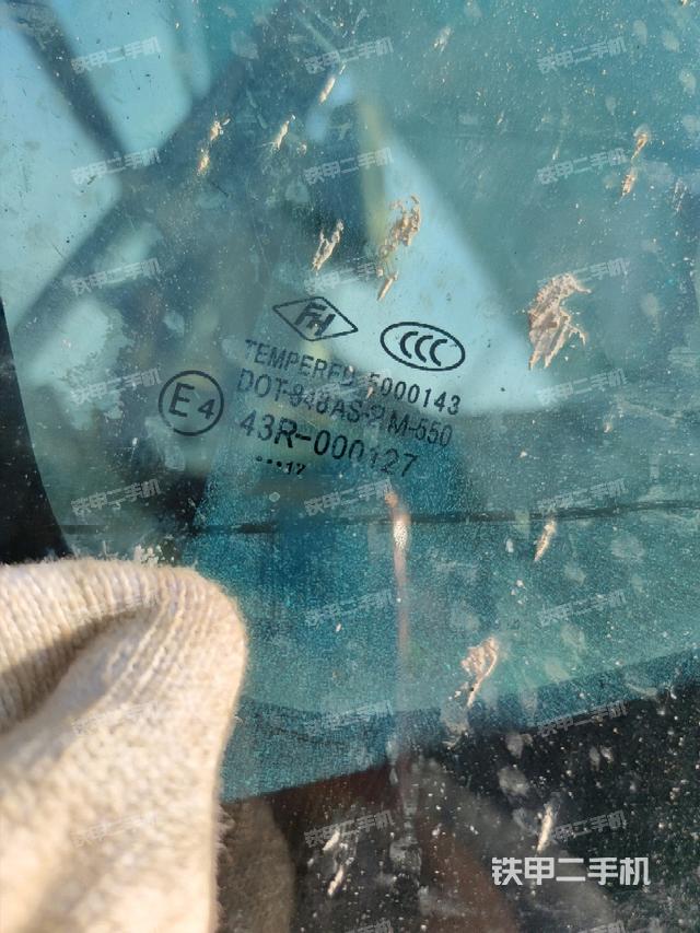 后窗玻璃角標(biāo)(駕駛室部分) 后窗玻璃角標(biāo)(駕駛室部分)