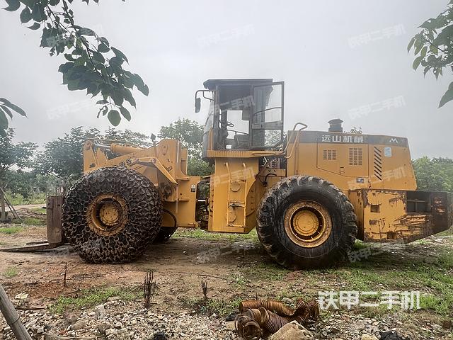 整机左侧（设备外观及核心部件）