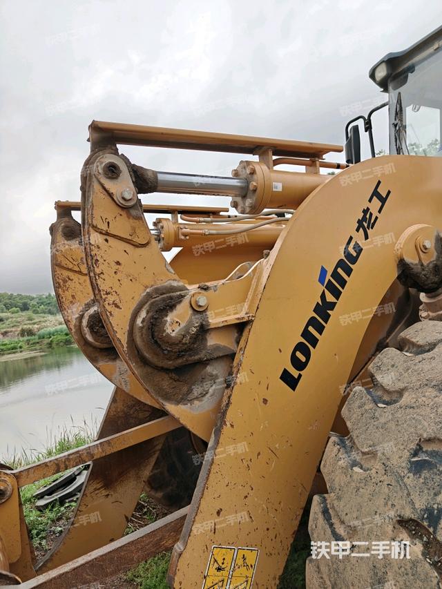 鏟斗前45°(工作裝置) 鏟斗前45°(工作裝置)