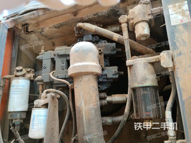 液压泵斜45 左（大件舱室）