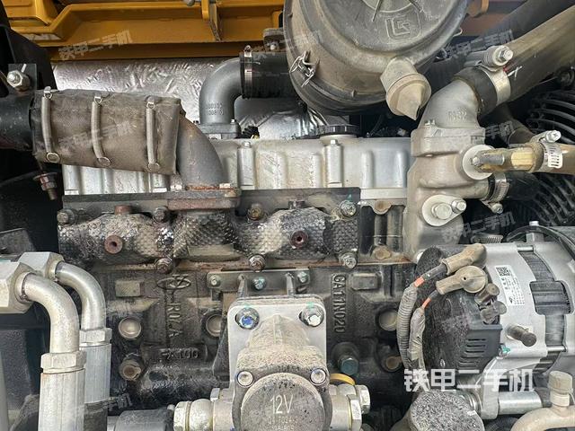 发动机整体俯视(整机外观) 发动机整体俯视(整机外观)