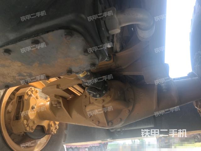 后驅(qū)動橋(液壓/傳動系統(tǒng)) 后驅(qū)動橋(液壓/傳動系統(tǒng))