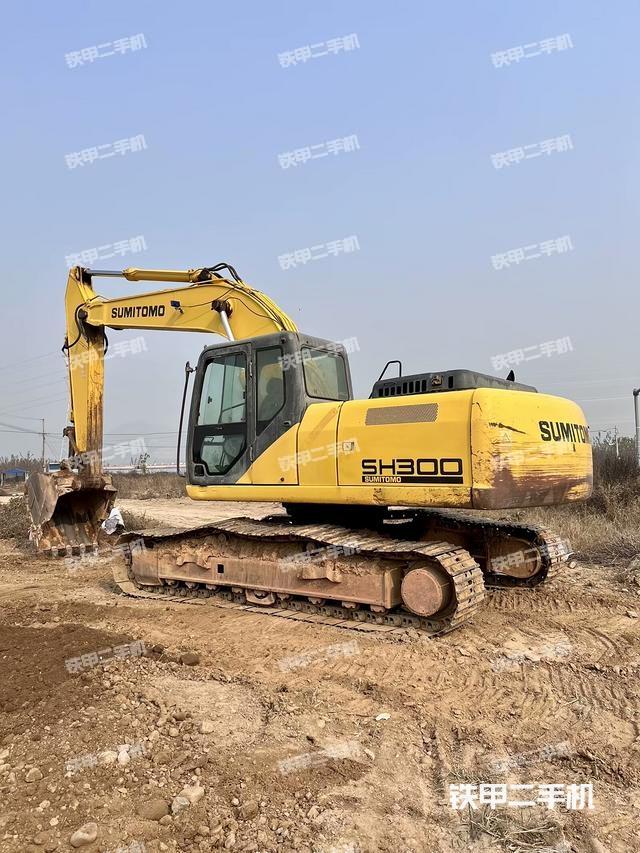 住友SH240-5挖掘機(jī)