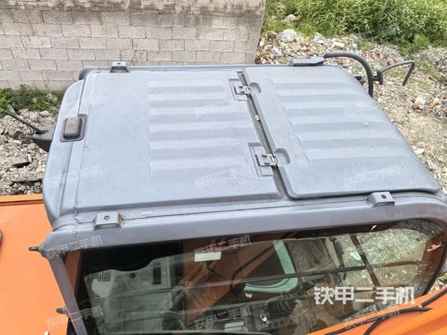 駕駛室頂部俯視(上車部件) 駕駛室頂部俯視(上車部件)