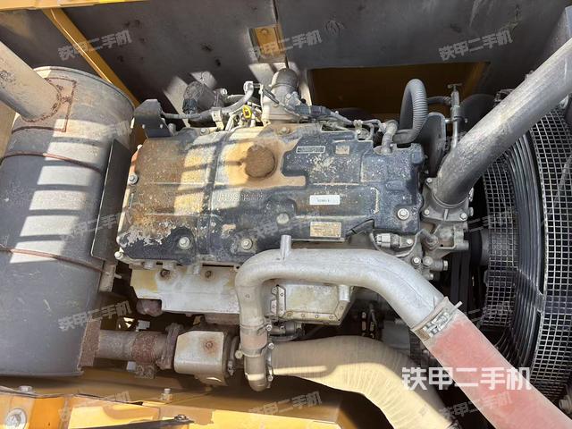 发动机整体俯视（整机外观）