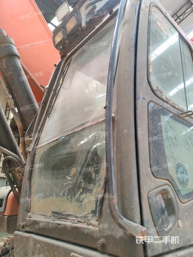 驾驶室左前45度（驾驶室部分）