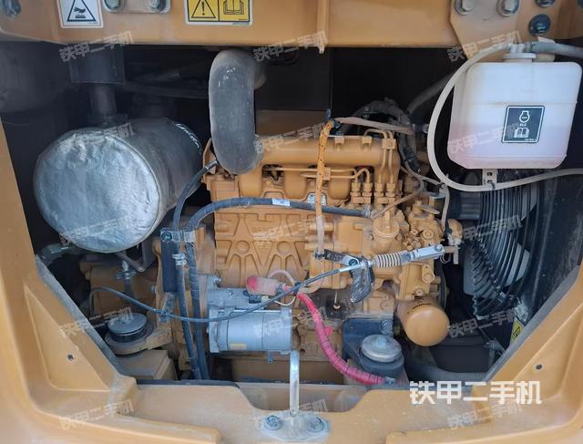 发动机整体俯视(整机外观) 发动机整体俯视(整机外观)