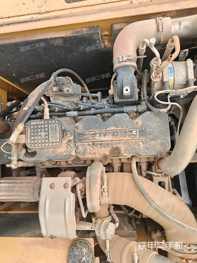 发动机室(上车部件) 发动机室(上车部件)