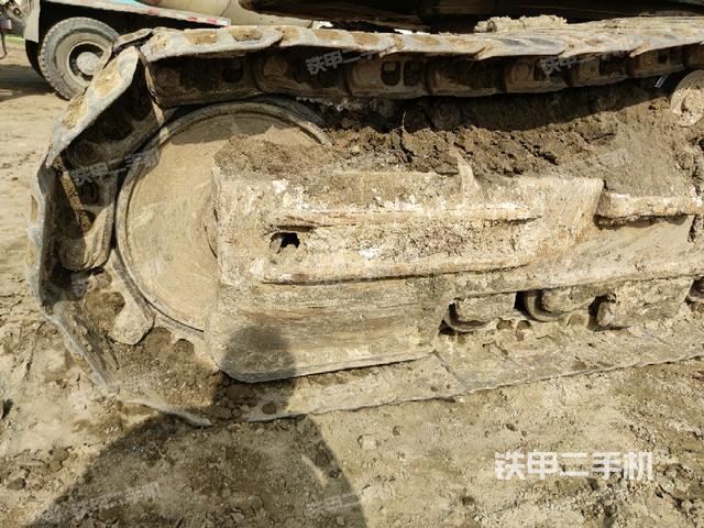 左側(cè)行走馬達(dá)蓋板(行走機(jī)構(gòu)) 左側(cè)行走馬達(dá)蓋板(行走機(jī)構(gòu))