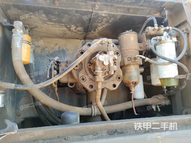 液壓泵斜45?左(大件艙室) 液壓泵斜45?左(大件艙室)