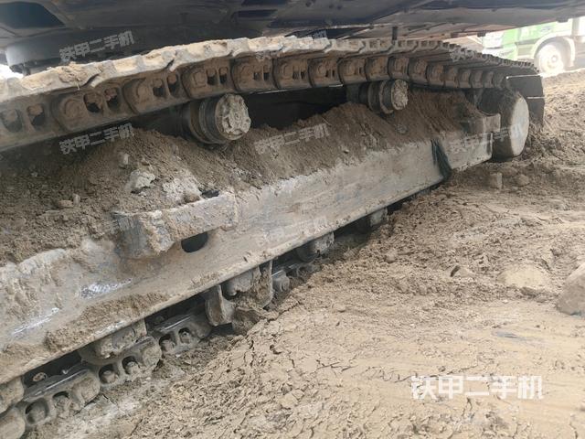 單側履帶整體(整機外觀) 單側履帶整體(整機外觀)