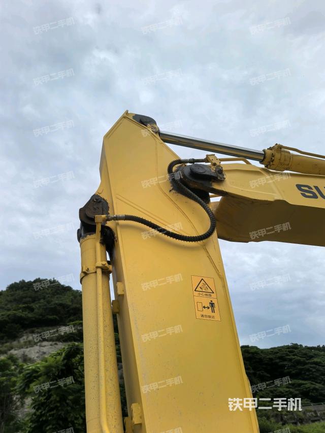 小臂整體右前(工作和回轉(zhuǎn)裝置) 小臂整體右前(工作和回轉(zhuǎn)裝置)