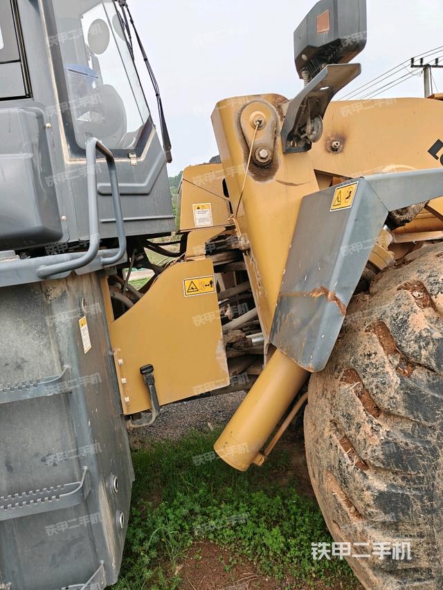 后驅(qū)動橋(液壓/傳動系統(tǒng)) 后驅(qū)動橋(液壓/傳動系統(tǒng))