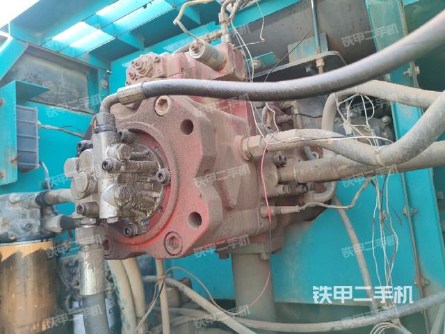 液壓泵斜45?左(大件艙室) 液壓泵斜45?左(大件艙室)