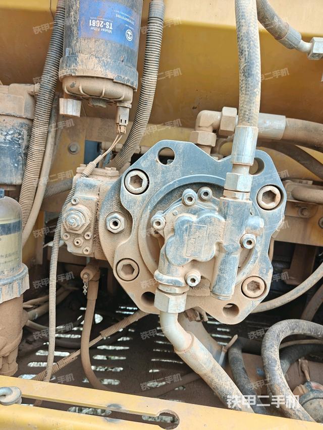 液压泵室(大件舱室) 液压泵室(大件舱室)