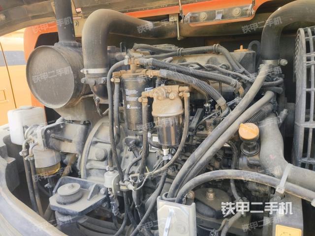 发动机整体俯视(整机外观) 发动机整体俯视(整机外观)