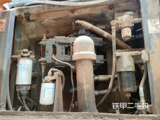 液压泵室（大件舱室）