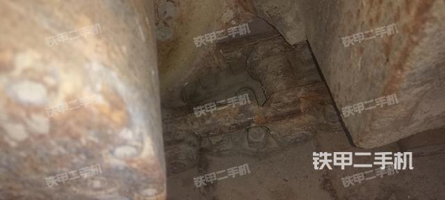 单侧履带整体（整机外观）