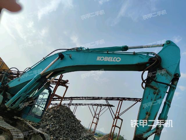 大臂整體?右側(cè)(工作和回轉(zhuǎn)裝置) 大臂整體?右側(cè)(工作和回轉(zhuǎn)裝置)