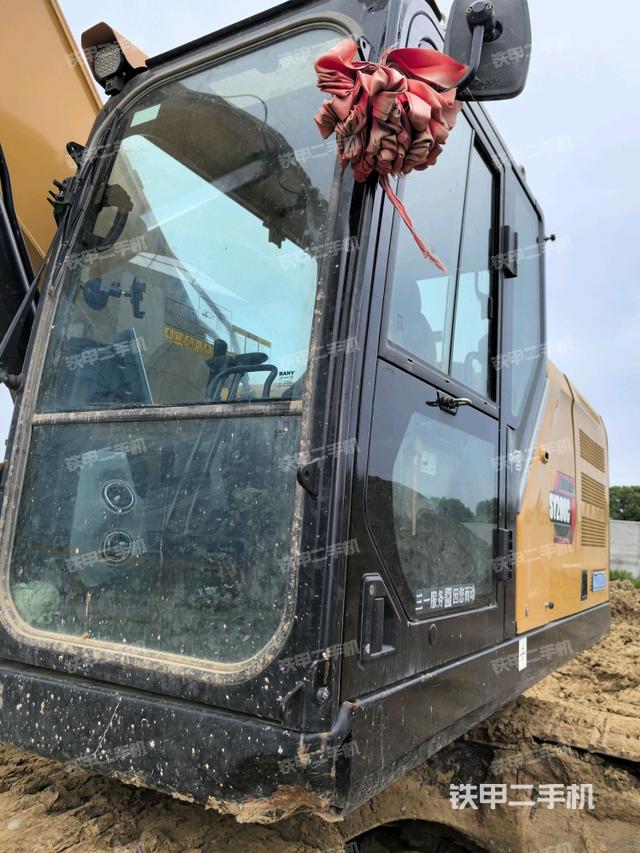 驾驶室整体（整机外观）