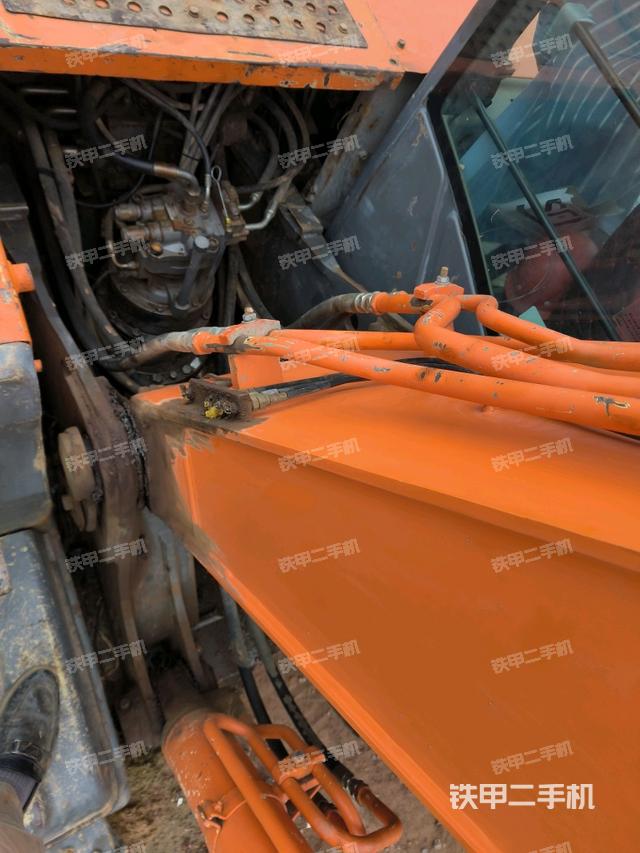 大臂整体 右侧（工作和回转装置）