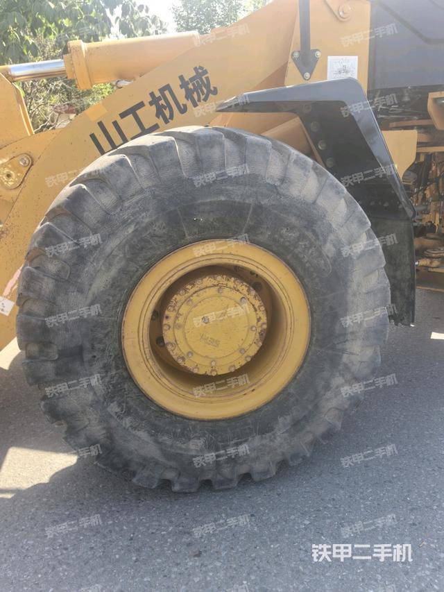 右后輪(行走機(jī)構(gòu)) 右后輪(行走機(jī)構(gòu))