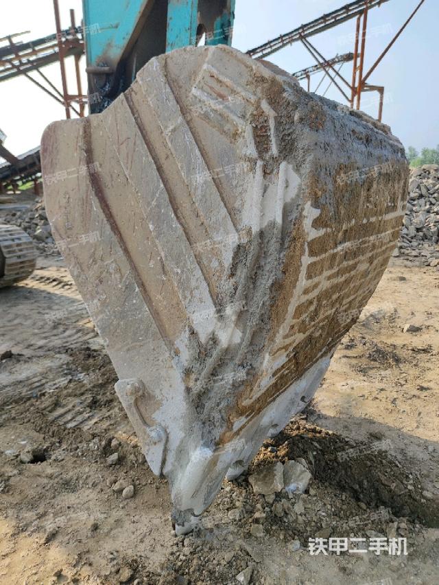 鏟斗45度(工作和回轉(zhuǎn)裝置) 鏟斗45度(工作和回轉(zhuǎn)裝置)