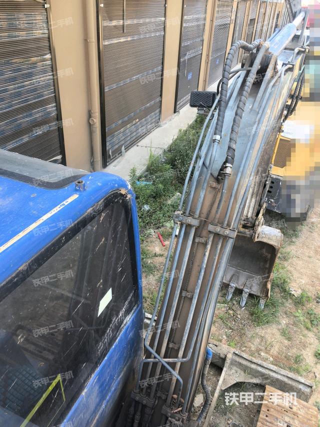 大臂背部俯視(工作和回轉裝置) 大臂背部俯視(工作和回轉裝置)