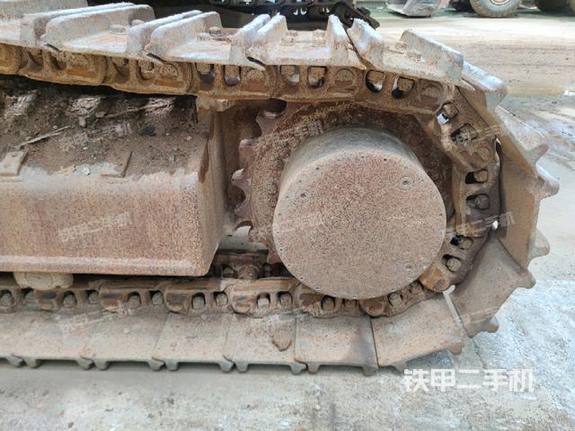左驅(qū)動(dòng)輪(行走機(jī)構(gòu)) 左驅(qū)動(dòng)輪(行走機(jī)構(gòu))