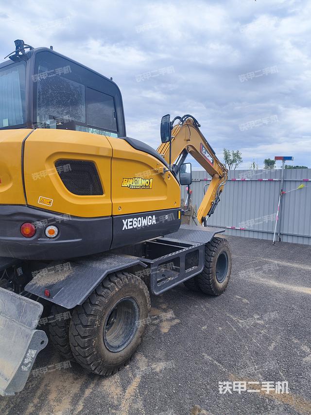 整机右后45°（整机外观）