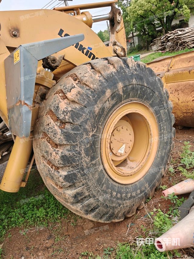 右前輪(行走機(jī)構(gòu)) 右前輪(行走機(jī)構(gòu))