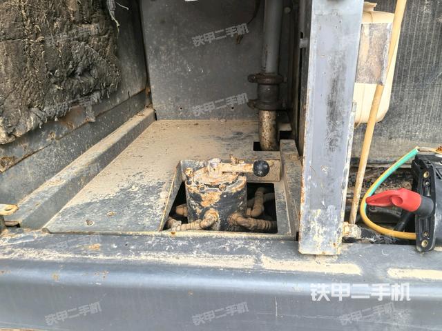 液壓泵室(大件艙室) 液壓泵室(大件艙室)