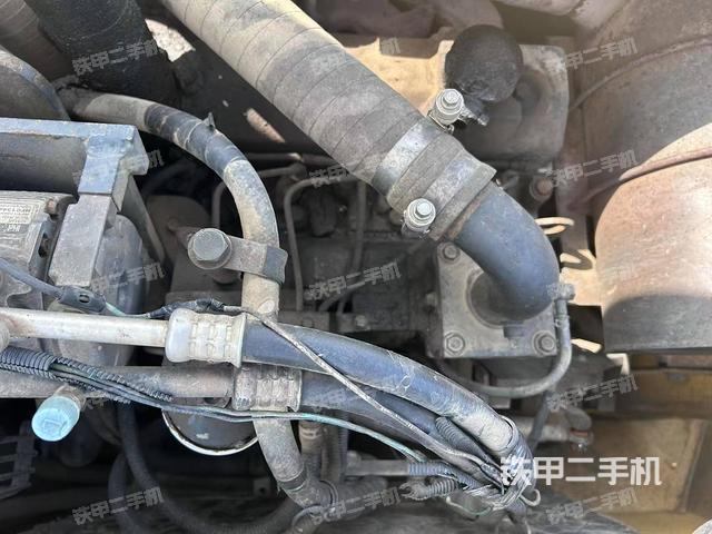 发动机整体俯视(整机外观) 发动机整体俯视(整机外观)