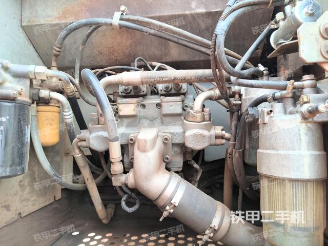 液压泵斜45 左（大件舱室）