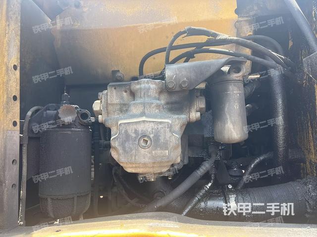 液压泵斜45 左（大件舱室）