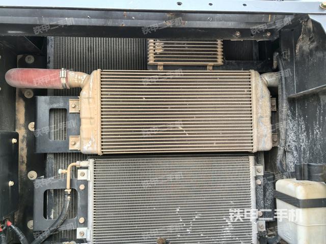 液壓泵室(大件艙室) 液壓泵室(大件艙室)
