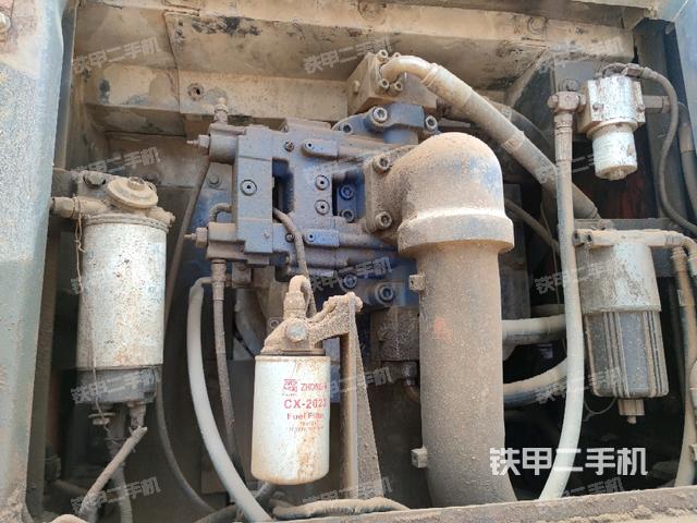 液壓泵斜45?左(大件艙室) 液壓泵斜45?左(大件艙室)