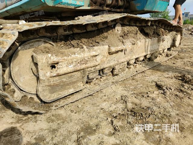 左側(cè)履帶整體?(行走機(jī)構(gòu)) 左側(cè)履帶整體?(行走機(jī)構(gòu))