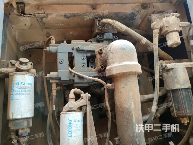 液压泵斜45 右（大件舱室）