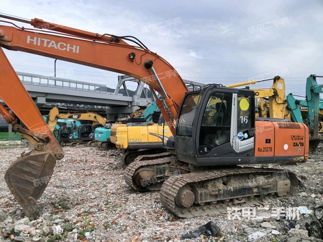 日立ZX200-3挖掘機