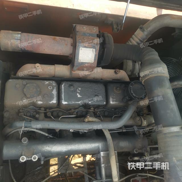 发动机整体俯视(整机外观) 发动机整体俯视(整机外观)