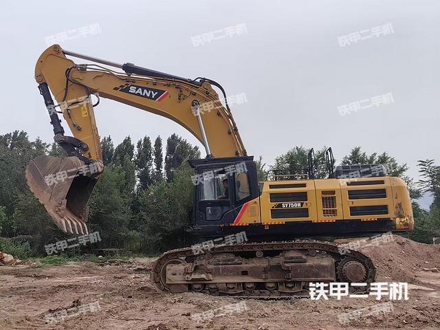 三一重工SY750H挖掘機