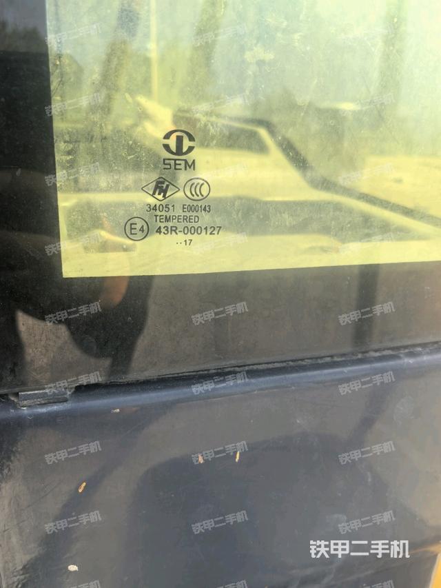 后窗玻璃角標(biāo) (駕駛室部分) 后窗玻璃角標(biāo) (駕駛室部分)