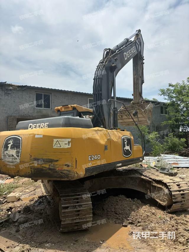 整机右后45°(整机外观) 整机右后45°(整机外观)