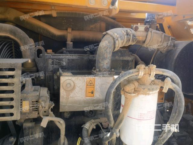 发动机整体俯视(整机外观) 发动机整体俯视(整机外观)